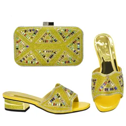 Voller Diamantstil in Nigeria Italienisch Design Damen Schuhe und Tasche für Party Hochzeit Italienische Schuhe und Taschen passende Set 240509