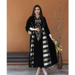 民族衣類Eid Velvet Embroidery Abaya Muslim Women Long Maxi Dresses Turkey Arabic Kaftan Ramadan Islamic Morocco Jalabiya Caftan