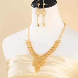 Necklace Earrings Set Luxury Bridal Wedding Jewelry Two-Piece Cutout Flower Shape Caftan Accessories