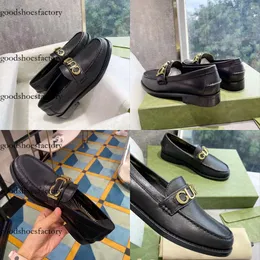 Mocassini slip-on scarpe scarpe salotto calzature fabbrica calzature in pelle nera in pelle rotonda dita del grembiule designer originale