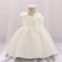 Flickaklänningar 2024 White Flower Girls Bow Princess Toddler 1st Birthday Party Puffy Ball Gown Fashion Evening Prom for Baby Kids