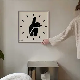 Wanduhren Momo Cat Clock Ins kreative skandinavische Acryl Wohnzimmer Modernes einfaches Restaurant Stille Kunst Q240509