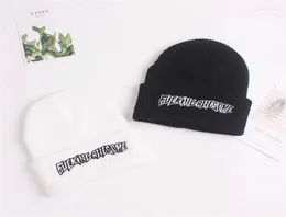 Berets Hut Männer Frauen fuc fantastische Stickereien Winter Beanies Strick Turbanschädel Streetwear Hip Hop Bone 2022 Korean Bini Czapka Zi9513275