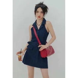 Basic Casual Kleider Mexzt Y2K Denim Mini Kleid Frauen Vintage Belt Slveless A Line Kleider Strtwear Slim Sundress Korean Elegant Halfter Vestidos Y240509