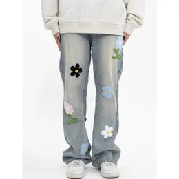 Retro Blütenblatt gesticktes Muster Jeans Männer kreativer Springautum
