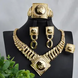 Conjuntos de jóias de 18k para mulheres cor de ouro africano Dubai Jóias Brincos de pulseira de joalheria Ring Ring Wedding Party Lady Presente 240510