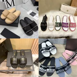 Buty designerskie Straw Designer Slajdy Summer Sipper Dzianined Hafted Skórzane plażę płaskie suwaki damskie klapki muły pokój luksusowy sandał czarny morela sh064