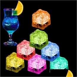 Украшение вечеринки светодиодные гаджеты цвета мини -романтический световой искусственный ледяной кубик флешм