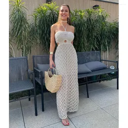 Virka omslag på strandstickad mesh sexig bandeau maxi klänning kvinnor sommar solid bikinis cover-ups halter strandwer