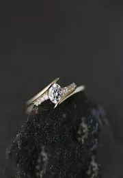 Eheringe Eintrag Lux Ring für Frauen Einfache kubische Zirkonia -Verlobung Leichte Gelbgold Farbe Mode Schmuck KBR1034335135
