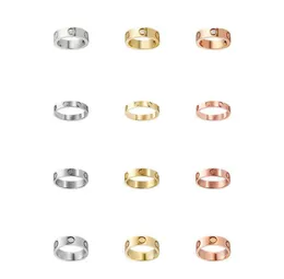 2022 Rings Love Womens Designer Ring Coupe Gioielli Banda in acciaio Titanio con diamanti Casual Fashion Street Classic Gold Silver Ro2102276