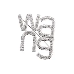 Блестящий атфрайон женщин Wang Pin Pin Brooch Trending Fashion Jewelry Brooches 2010098958722