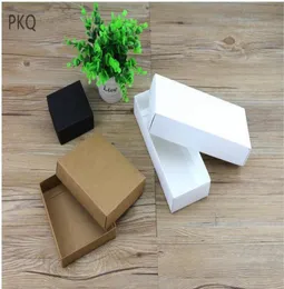 20PCSLOT Kraft Paper Gift Joxs for Backaging White Cardboard Boxes BLACK GIDIGNING THE BLACK مع LID8776108