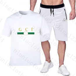 Mens Beach Designers Tracksuits Summer Suits Fashion T Shirt Seaside Holiday Shirts Shorts Set Mans Luxury 2 Piece Set Men Outfits