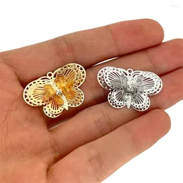 السحر 4pcs 30 ملم 3D Filgree Butterfly جميلة ثلاث طبقة قلادة FT-34