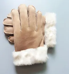 2019 Brand di moda Sport di alta qualità Guanti caldi sia uomini che donne Screen Sport Cycling Skiing Gloves Outdoor Gloves44407491