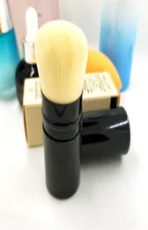 DHL per famoso pennello per trucco del marchio Les Beiges Ritrabile Kabuki Brush con Box Beauty Blush Eyeshadow Cosmetics Face Make Up Tool 9665718