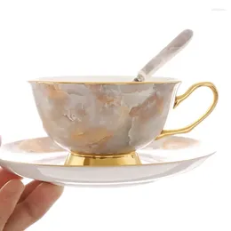 Tassen Untertassen Nordische Knochen China Kaffeetassen Tasse und Untertassen-Set handbemalte goldene Marmortextur Keramik Geschenkbox Verpackung