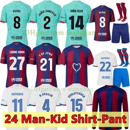 23 24 Futbol Jersey Camisetas de Futbol Futbol Formaları Pedri Lewandowski Gavi 2023 2024 FC Balde Ferran Raphinha Dest Futbol Gömlek Erkek Kit Kids ekipmanları