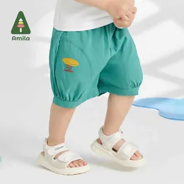 Shorts Amila Baby Pants 2023 Summer New Boys and Girls Mediumsplers mediumina Cash Casual Casual Come Simple Simple CHIEDERS SOTTO 0-6Y D240510