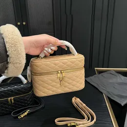 Tasarımcı tuvalet çantası lüks makyaj çantası kadın kozmetik çantalar omuz çanta moda kızlar koyun derisi deri seyahat mini kutu yıkama çantaları 240226 240511