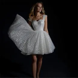 Mini abiti di laurea bianchi per donne che scintillano tulle a-line Vestidos de nolia Princesa Sweetheart Off spalla sposa festa di ritorno a casa