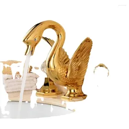 Torneiras de pia do banheiro Compras on -line itens de venda de 3 buracos cisnes banhados a ouro de latão