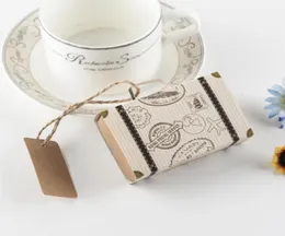 50pcs Caixa de chocolate exclusiva de tronco de viagem com a mala de papel Kraft Tag Rustic Wedding Favors and Gifts Casthed Souvenirs Favour8965227