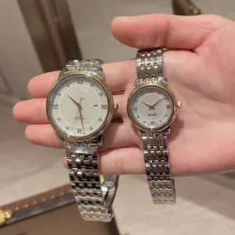2024 Nuovo Cleefly Luxury Causal Women Watch Fashion Designer Van Quartz Alhambra Nuova squisita Coppia di orologi da donna della moda per donne Orologi di alta qualità Panthere