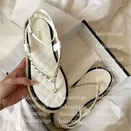 Chanells sandali designer canale perizoma sandalo hasp infrasoli nuovi galline da donna lussuoso mulo estate da uomo estate da uomo scarpe casual di alta qualità shafer catena 11