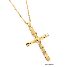 Män korsar halsband hänge kvinnor Jesus Crucifix Gold Color Jesus of Nazareth King of the Judes