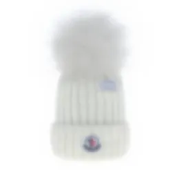 Ny Beanieskull Caps Designer Fashion Fax päls beanie andningsbar håll varm kashmirhatt för man kvinna 7 färg högkvalitet A108207375