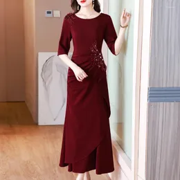캐주얼 드레스 Aimeili 여성 가을 ​​겨울 우아한 연필 드레스 고품질 사무실 칵테일 파티 로브 빈티지 디자이너 비즈니스 멍청이