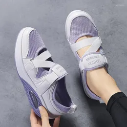 Sapatos casuais bkqu feminino 2024 moda respirável tênis air tênis leve plataforma esportivo de verão vulcanizar