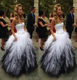 Сладкие шестнадцать Quinceanera White Plus Black Tuleders Plus Crystalls Chirstalls Милая маскарадные шариковые платья.