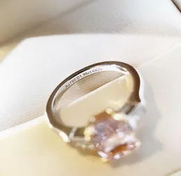 Moda nowy luksusowy pierścionek Diamond Pink Band S925 Srebrny Pierścień na wiosnę 2020 nadaje się do propozycji ślubnej Coupl5970763