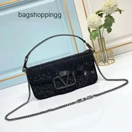 Body Shoulder New Bag Bags Vo Underarm Vallenteno Straded 2024 디자이너 Crystal Evening Purse Diamond Single Womens Handheld Fashion Loco V6P0