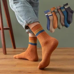 Męskie bawełniane skarpetki wiosenne mody Casual Socks Wysokiej jakości harajuku retro skarpet