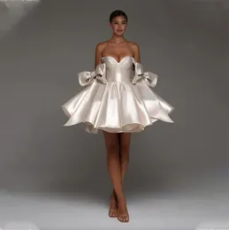 Mignon Satin Tatlım Yay Dantel Yukarı Pile Şeritler Mezuniyet Elbiseleri Kokteyl Elbise Kadınlar İçin Eve Dönen Parti Elbisesi 2024