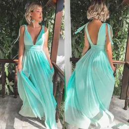 2020 Summer Mint Green Bridesmaid klänningar Sidoslitsband Golvlängd Custom Made Maid of Honor Gown Beach Wedding Guest Party Wear 263Q