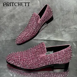 Sapatos casuais pães luxuosos com rebites de diamante rosa redondo dedo do pé