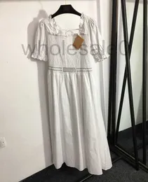 Basic Casual Kleider Designer 2023 heiß verkauft sexy Riemchen U-förmige rückenfreie Kragenkante Blase kurzärmeliges Kleid Pyxg