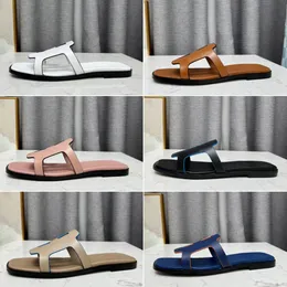 2024 Neueste Markendesigner Sandalen Frauenschuhe GunUineleather High Heel Sandals Classic Flat Bottom Slide Beach Slipper Box 35-44