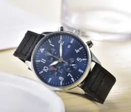 Tops Chronograph Luxury Watches Дизайнер Quartz Black Dial Многофункциональный модный бизнес-спортивный календарь Силиконовый ремешок IWCS Mens Watch Tops Six Stitches IW-C1