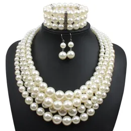 Luxus Perlenperlen explosive Modelle übertrieben nachahmte Perle Perlperlen-Drei-teiliger Anzug Mehrschichtiger Perlenkettenschmuck 336n