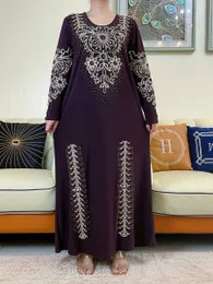 Ethnic Clothing 2023New Ramadan Muslim Turkey Womens Abaya Kaftan Embroidery Long Slve Ice Silk Fabric Prayer Dress Jibab Islam Cloth Caftan T240510