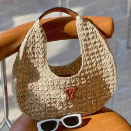 디자이너 클래식 Panier Hobo Bag Raffias Beach Shoulder Shoulder Calfskin Straw Crochet 스트랩 핸드백 가방 고급 여성 소프트 뜨개질 달 레이디