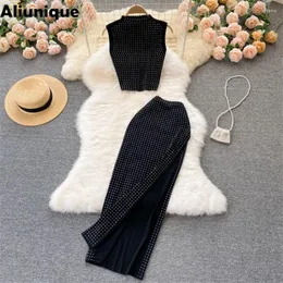 Vestidos de trabalho Aliunique Sexy Black Diamonds 2pcs Conjunto feminino Fashion Fashion Party Sleeveless Short Tops High Split SkiT Skirt Feminino Ternos de duas peças