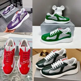 Tasarımcı Ayakkabı Erkekler Günlük Sneaker Düz Eğitmenler Kadınlar için Patent Deri Açık Hava Eğitmeni Lüks Sport Orijinal Deri Moda Kadınlar Koşu Düz Yüzey Düz