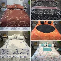 Conjuntos de cama de designer de marca 4pcs Conjunto de letra impressa Tencel Tamanho da cama Fronhas de moda HT17163381937